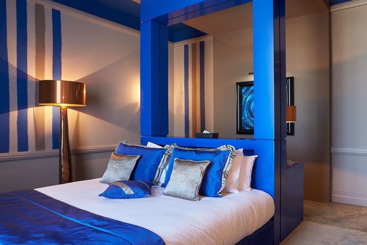 Le Stelsia Resort Saint-Sylvestre-sur-Lot Exteriör bild