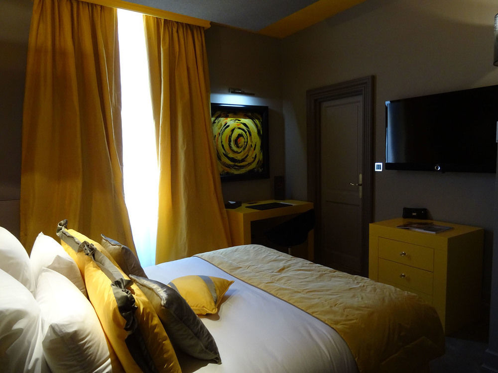 Le Stelsia Resort Saint-Sylvestre-sur-Lot Exteriör bild